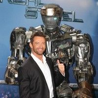 Hugh Jackman at a photocall for the movie Real Steal | Picture 74770